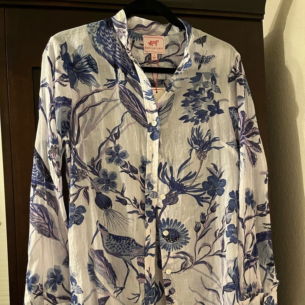 Banjanan Alfreda shirt. Small. NWT